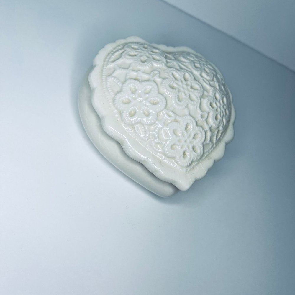 Vintage Porcelain Heart Shaped Trinket Box